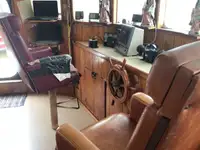 ट्रॉलर विक्रीसाठी