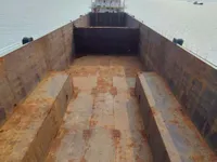 कंटेनर जहाज विक्रीसाठी