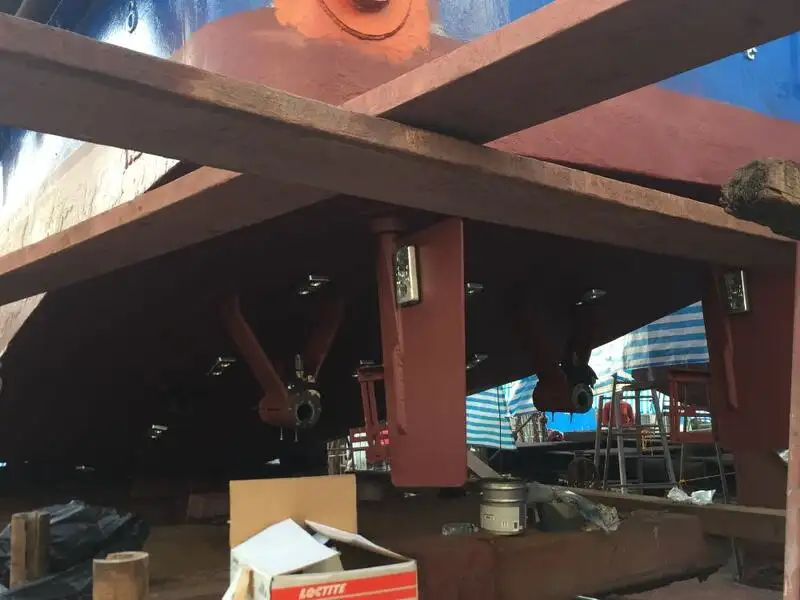 वर्क बोटी विक्रीसाठी