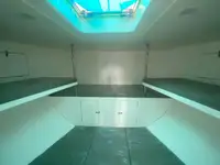 क्रू बोट विक्रीसाठी