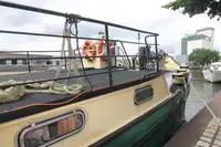 बार्ज विक्रीसाठी