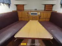 पायलट बोट विक्रीसाठी