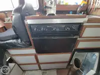 लाइफबोट विक्रीसाठी