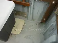 ट्रॉलर विक्रीसाठी