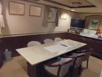 गस्त नौका विक्रीसाठी