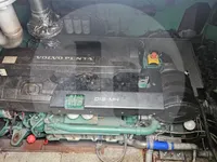 लाइव्ह मासे वाहून नेणारे जहाज विक्रीसाठी