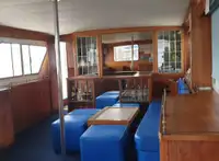 क्रूझ जहाज विक्रीसाठी