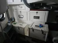लाइफबोट विक्रीसाठी