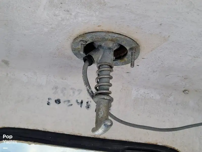 मासे प्रक्रिया नौका विक्रीसाठी
