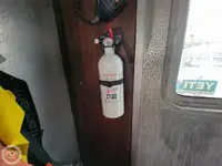 लाइफबोट विक्रीसाठी