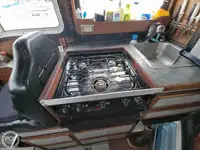 लाइफबोट विक्रीसाठी