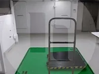 मासेमारी नौका विक्रीसाठी
