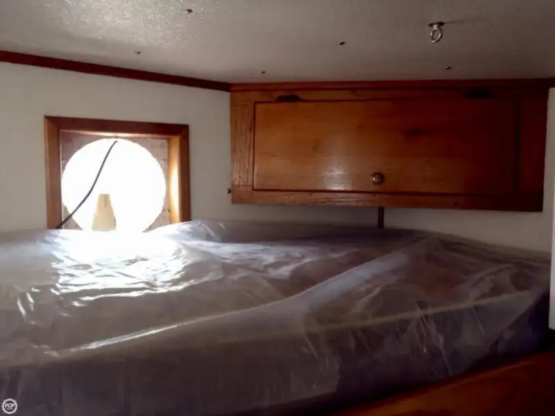 टोबोट विक्रीसाठी