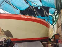 वर्क बोटी विक्रीसाठी