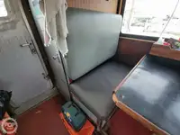 लाइफबोट विक्रीसाठी