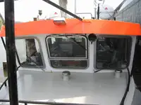 क्रू बोट विक्रीसाठी