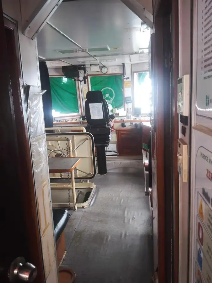 वर्क बोटी विक्रीसाठी