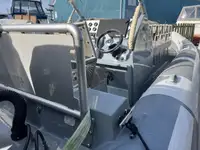 रिजिड इन्फ्लेटेबल बोट विक्रीसाठी