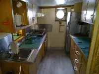 ट्रॉलर विक्रीसाठी
