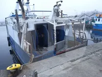 लाइव्ह मासे वाहून नेणारे जहाज विक्रीसाठी