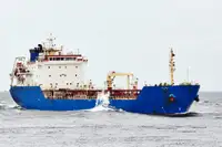 Oil/Chemical tanker विक्रीसाठी