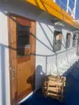 फेरी जहाज विक्रीसाठी