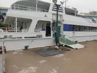 फेरी जहाज विक्रीसाठी