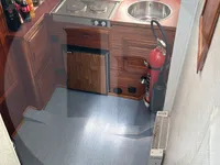 वर्क बोटी विक्रीसाठी