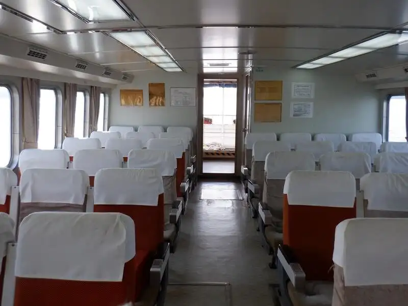 फेरी जहाज विक्रीसाठी