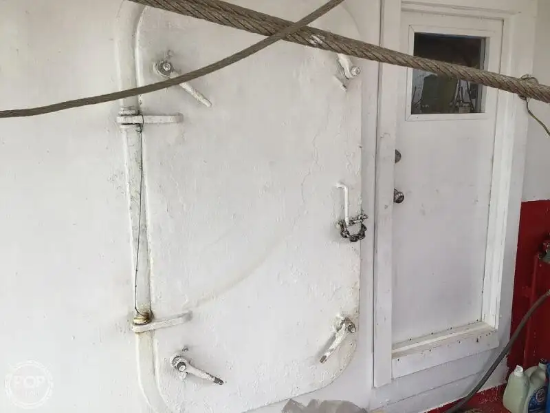 ट्रॉलर विक्रीसाठी