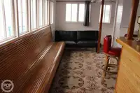 फेरी जहाज विक्रीसाठी