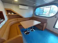 वर्क बोटी विक्रीसाठी