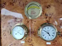 पायलट बोट विक्रीसाठी