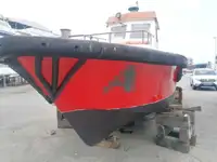 वर्क बोटी विक्रीसाठी