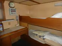 संशोधन जहाज विक्रीसाठी