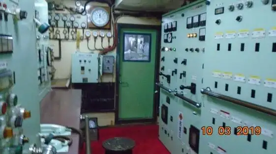 एलएनजी वाहक जहाज विक्रीसाठी