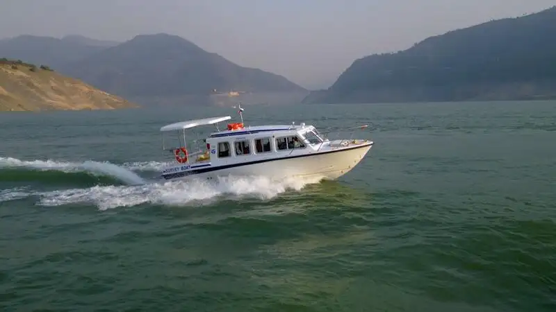 प्रवाशी जहाज विक्रीसाठी