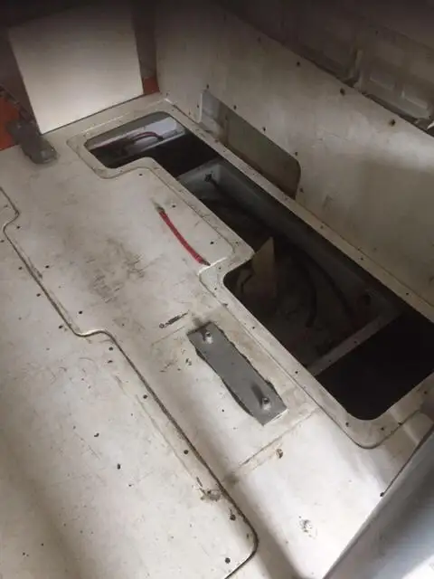 क्रू बोट विक्रीसाठी