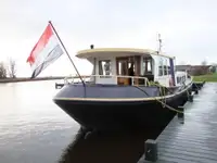 बार्ज विक्रीसाठी