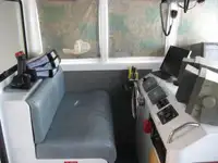 क्रू बोट विक्रीसाठी
