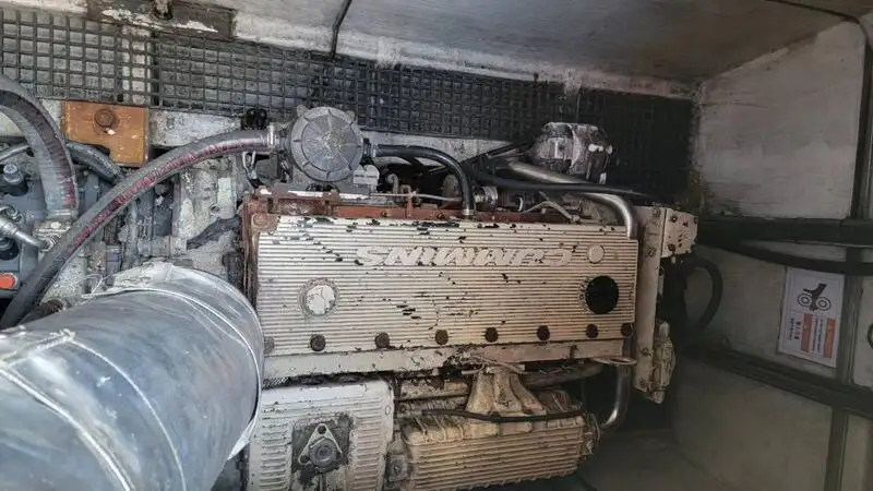 कंटेनर जहाज विक्रीसाठी