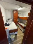 कंटेनर जहाज विक्रीसाठी