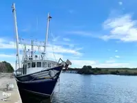 ट्रॉलर विक्रीसाठी