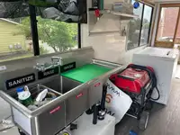 कॅटामारन विक्रीसाठी