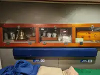 लाइफबोट विक्रीसाठी