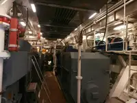 कंटेनर जहाज विक्रीसाठी