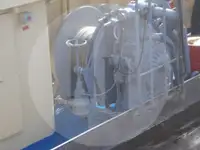 लाइव्ह मासे वाहून नेणारे जहाज विक्रीसाठी