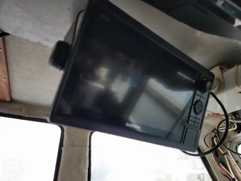 लाइफबोट विक्रीसाठी