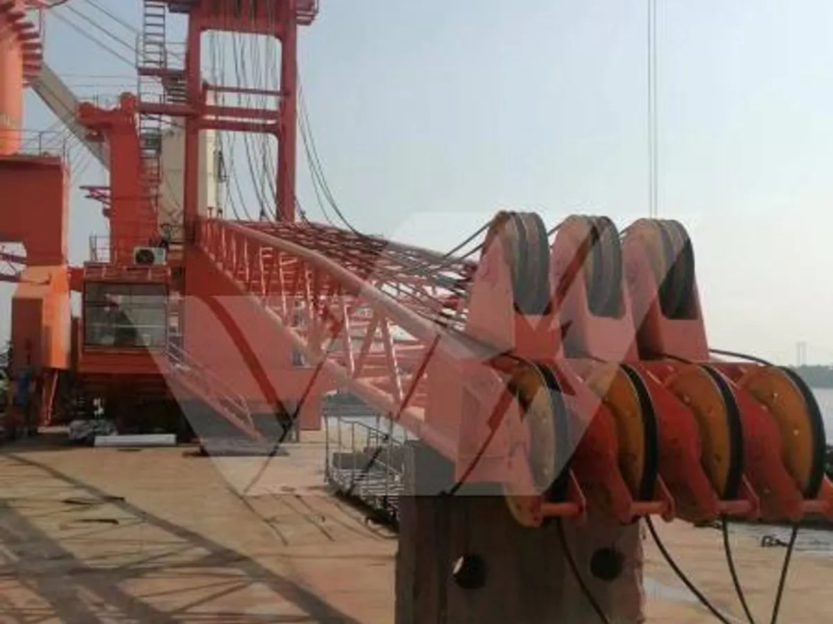 फ्लोटिंग डॉक विक्रीसाठी