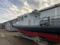 वर्क बोटी विक्रीसाठी